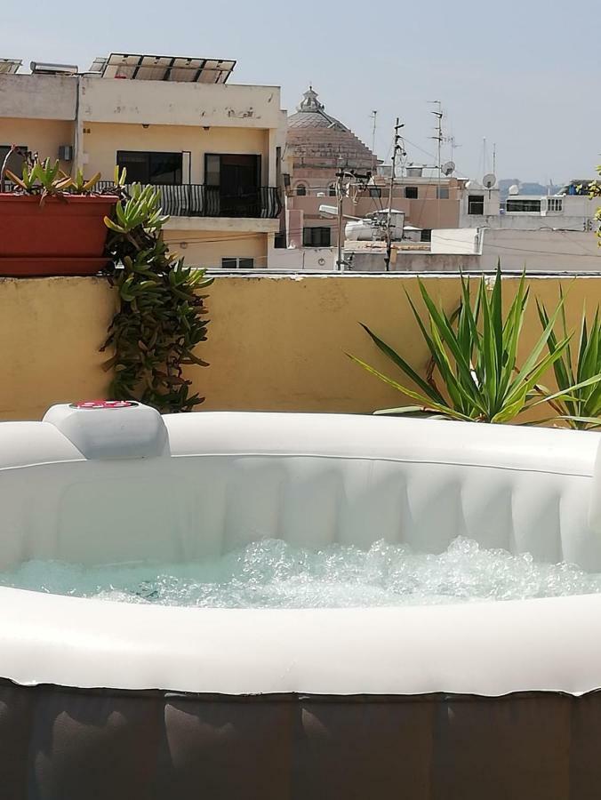 Studio Apartment With Private Terrace, Jacuzzi & Views Mosta Buitenkant foto